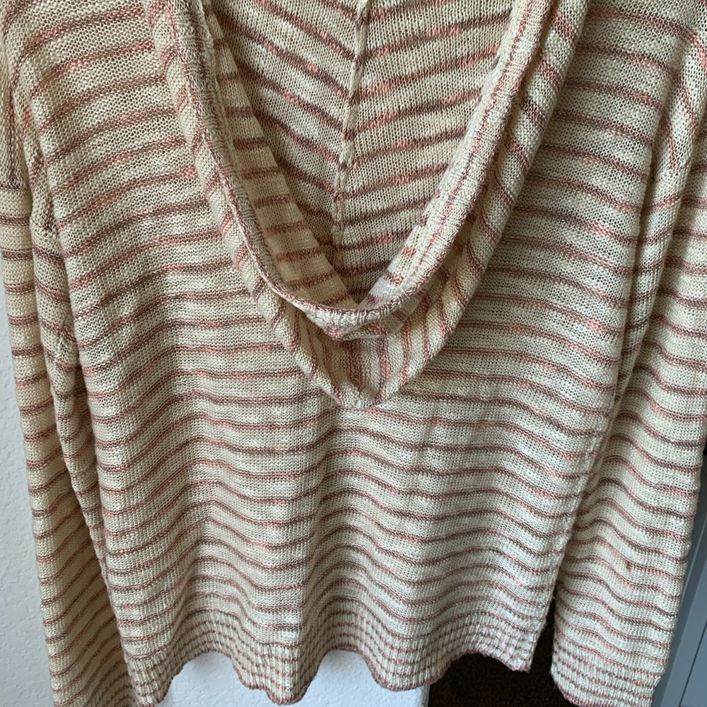 Sweater - Picture 4 of 5